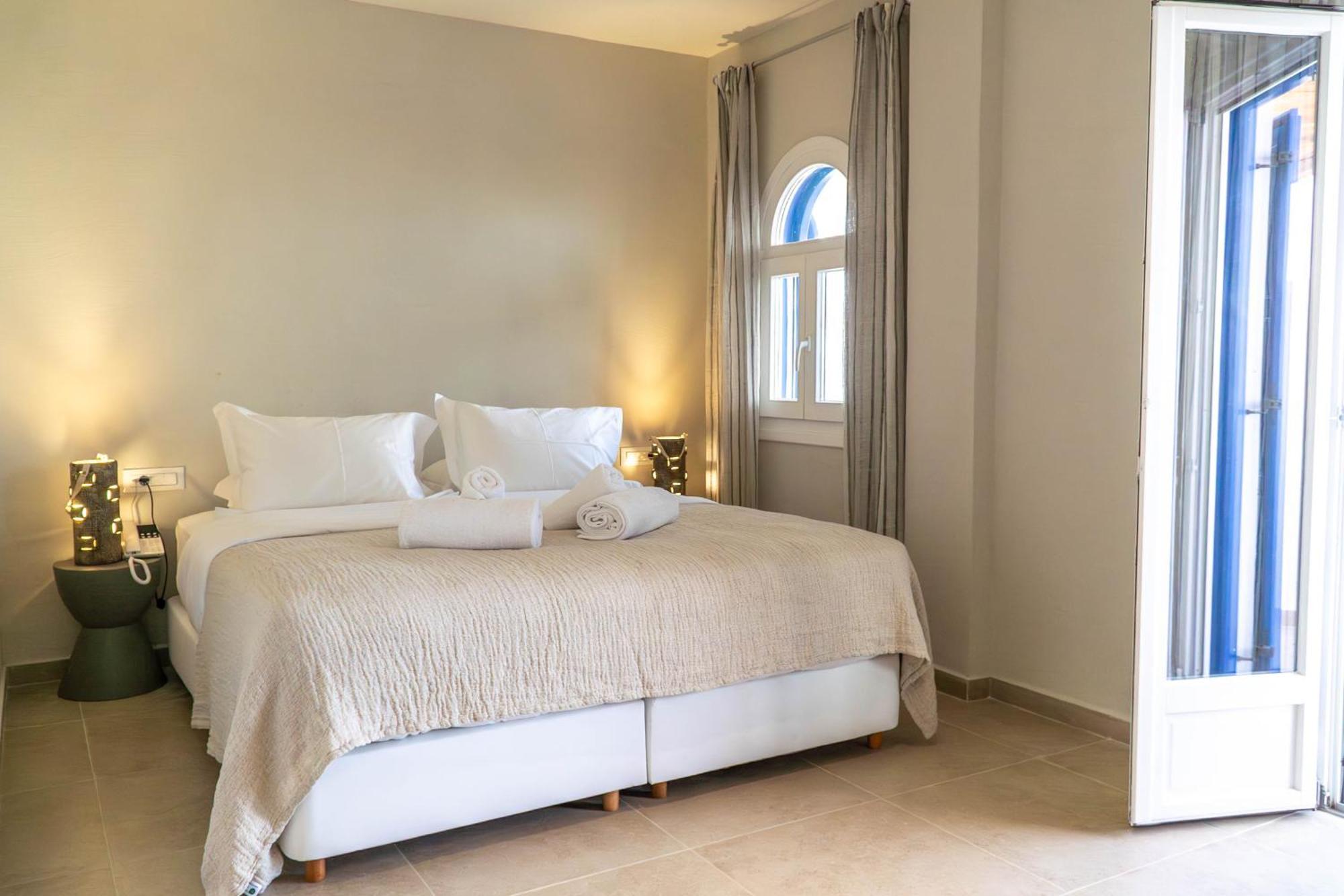 The Noverian Bios Santorini Boutique Hotel Fira (Santorini) Quarto foto